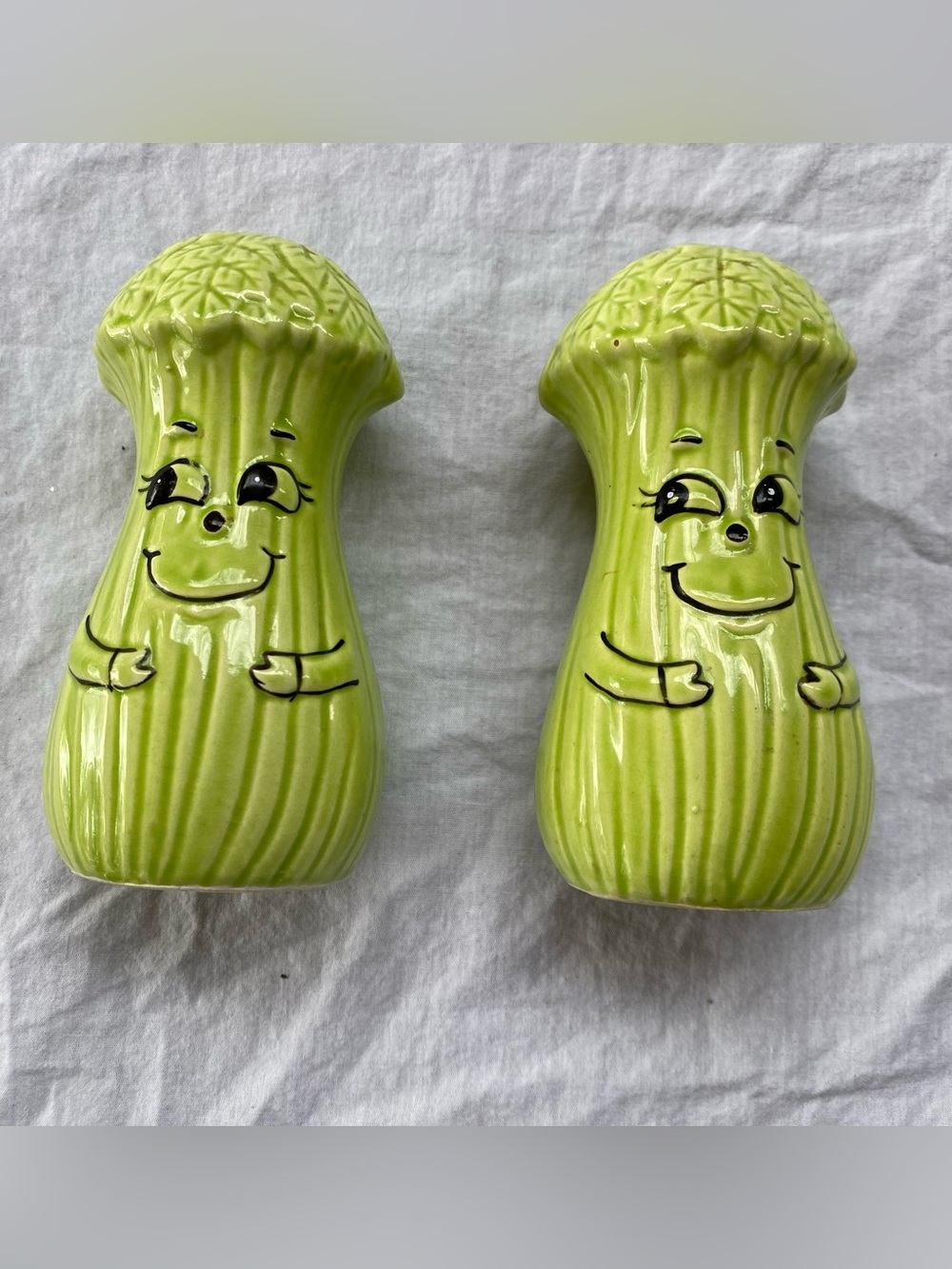 Vintage Anthropomorphic Celery Salt & Pepper Shakers Set Green Kitsch MCM Japan
